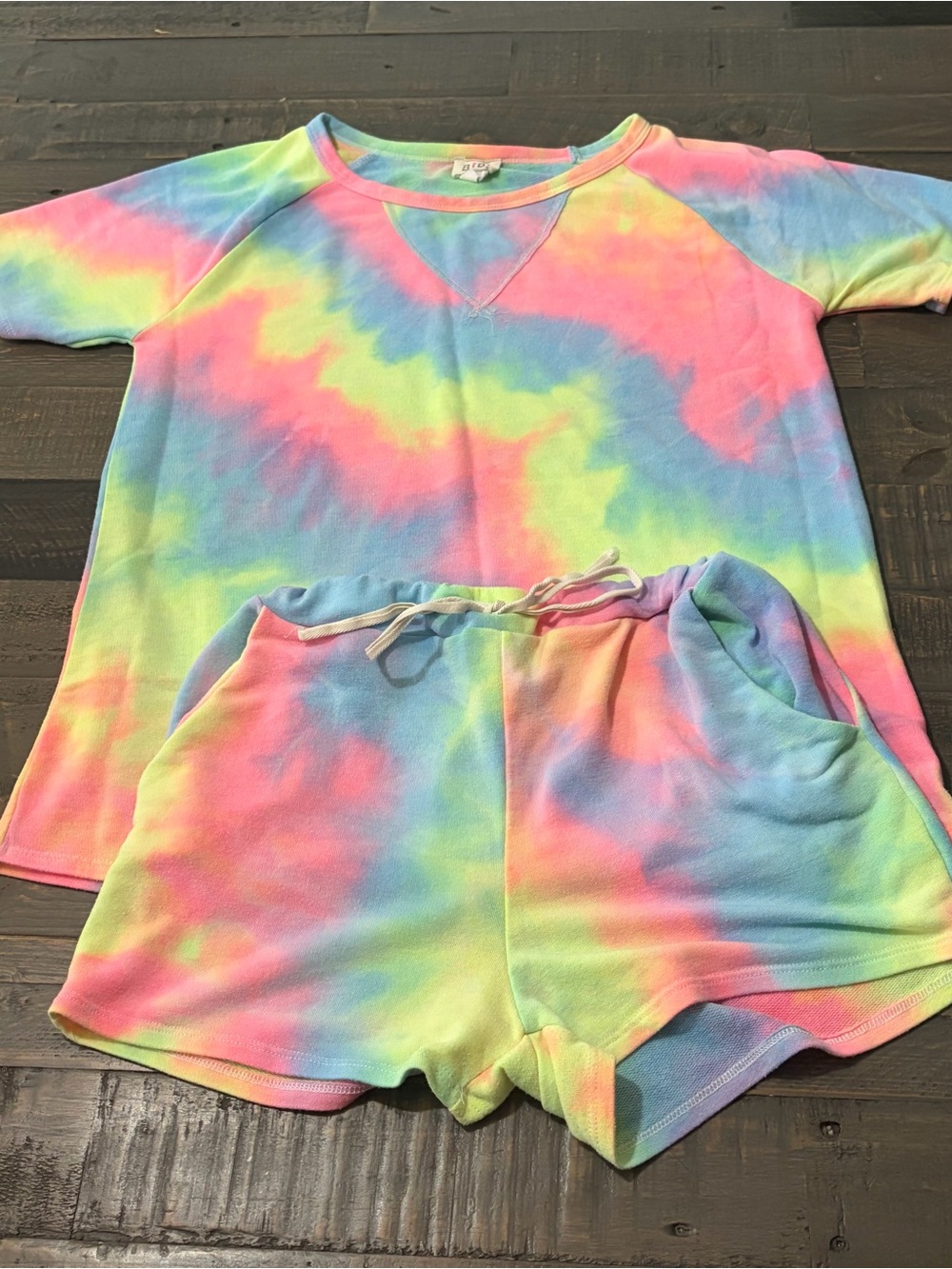 BIBI Women’s Small Tie Dye Two Piece Lounge Set Top & Shorts